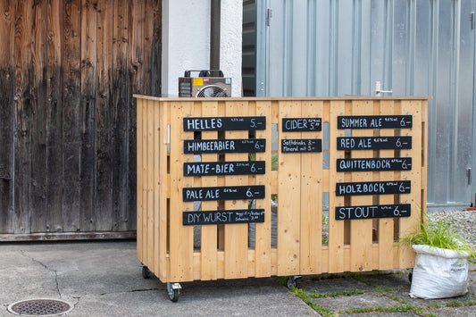 Bar mit Zapfanlage & Gläserdusche
